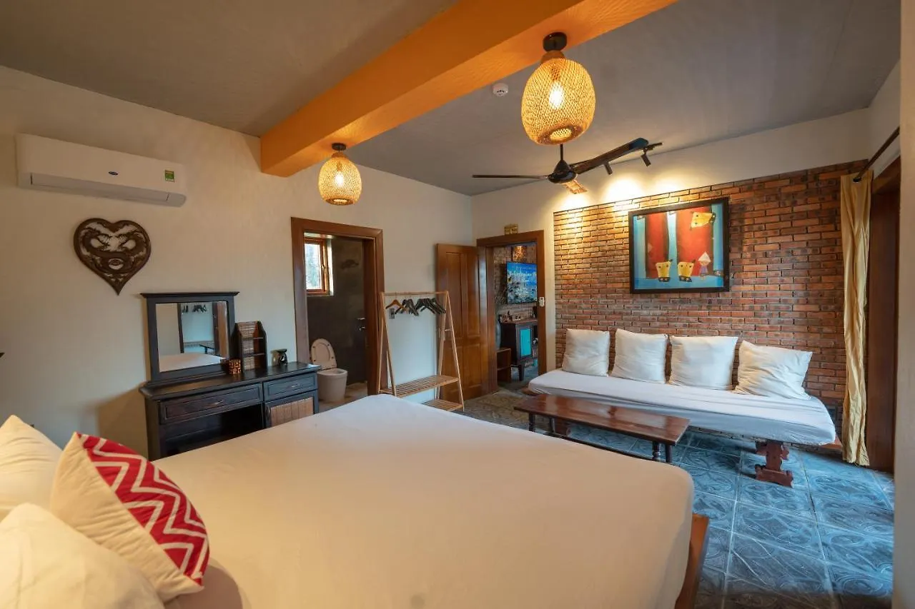 Hidden Beach Pool Villas Hoi An 0*,  Vietnam