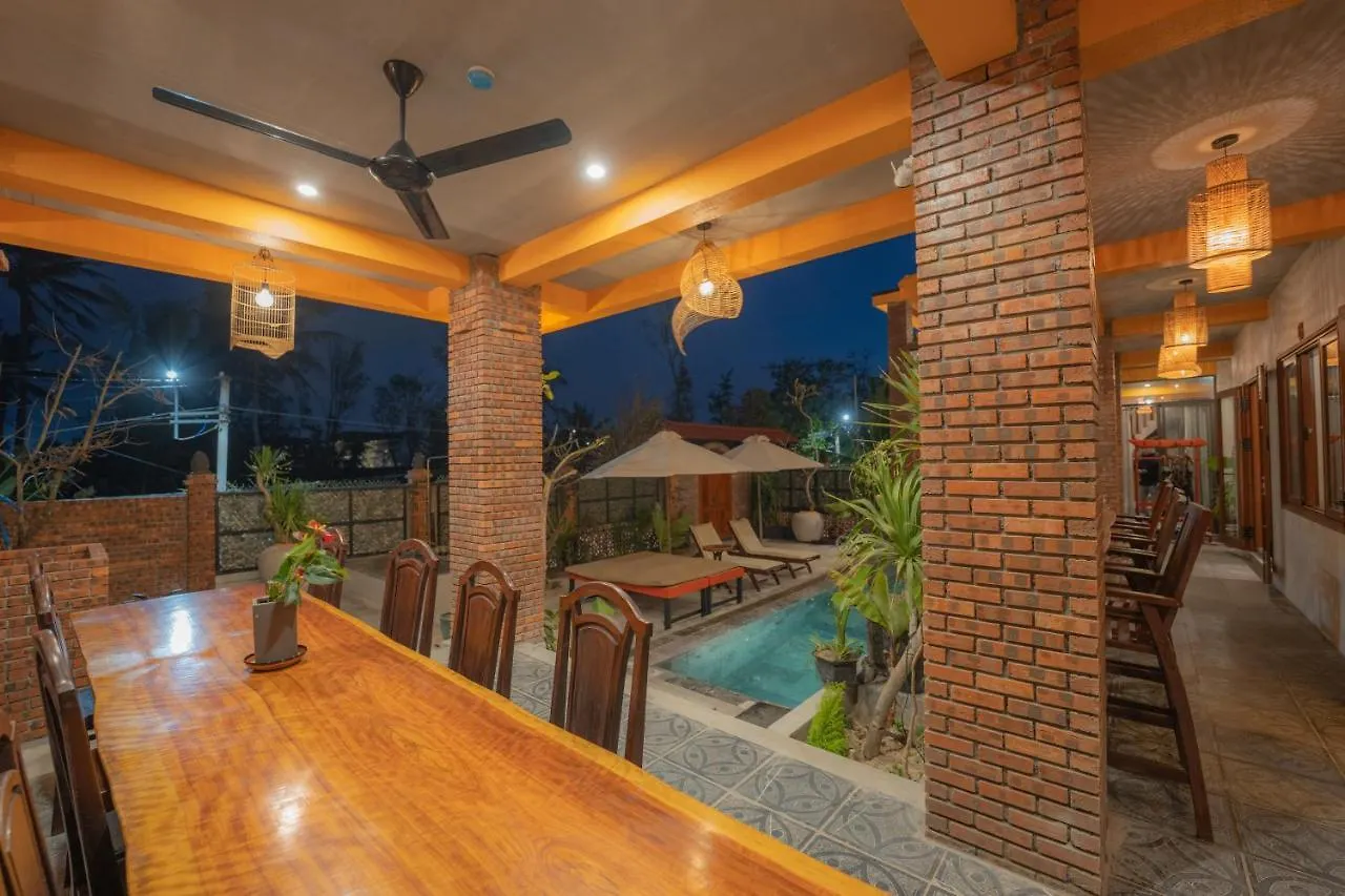 Hidden Beach Pool Villas 会安 越南