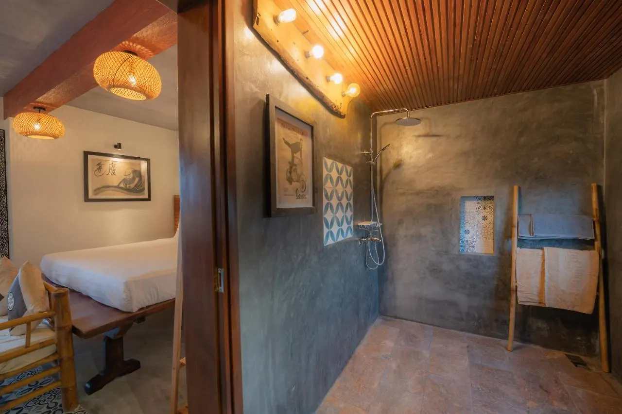 Hidden Beach Pool Villas 会安