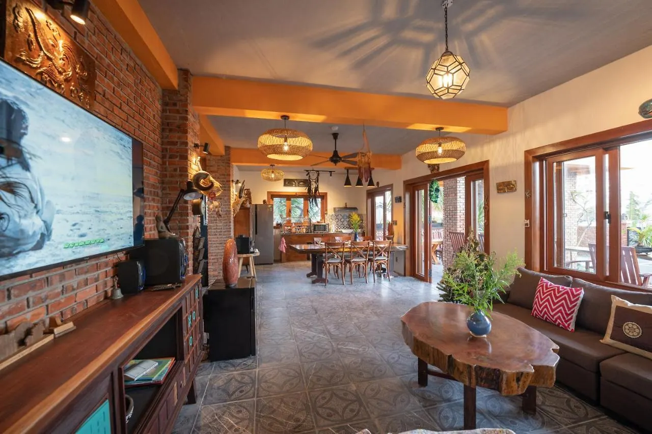Hidden Beach Pool Villas 会安
