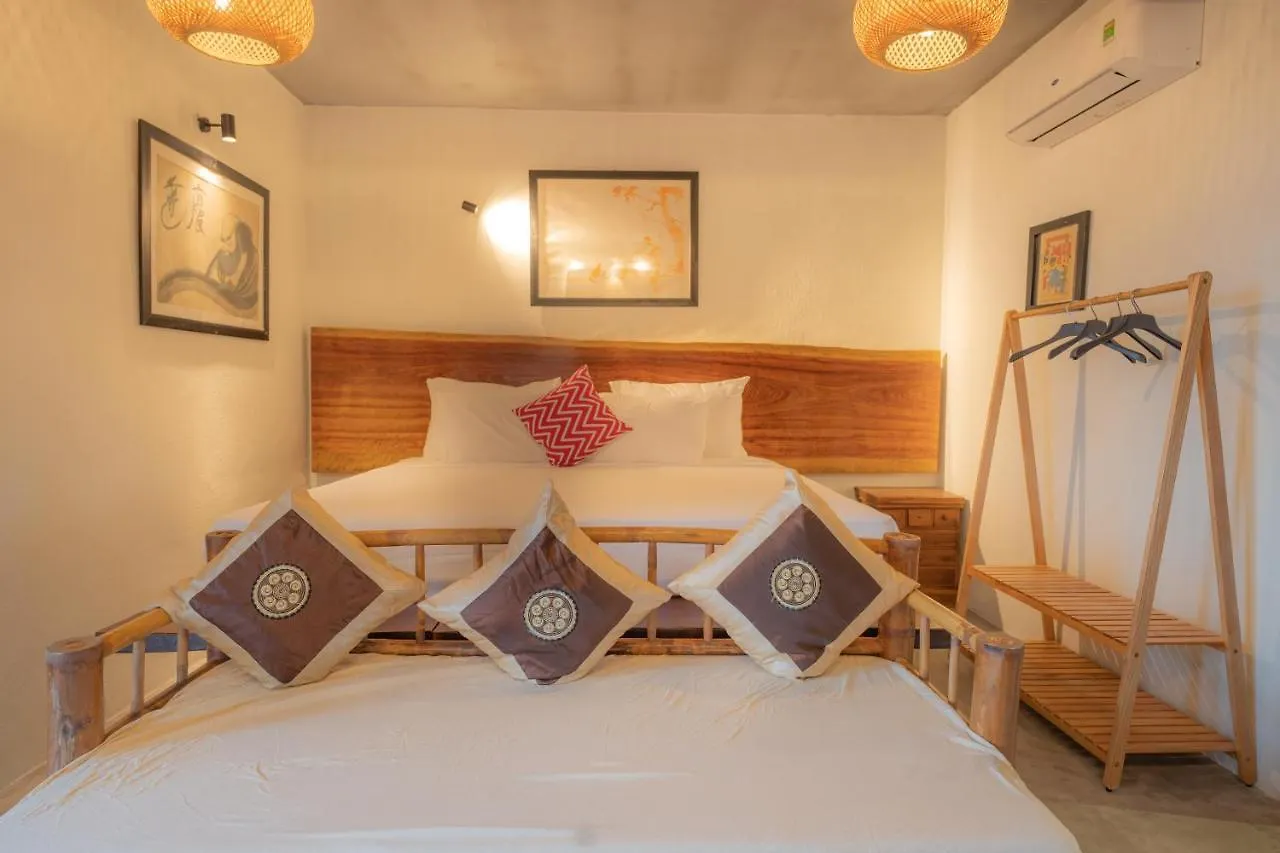 Hidden Beach Pool Villas 会安