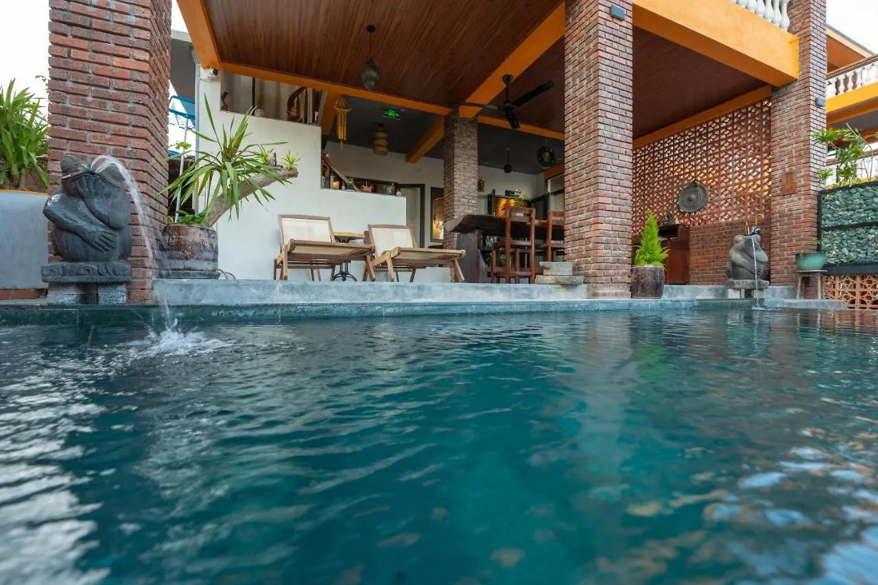 Hidden Beach Pool Villas 会安